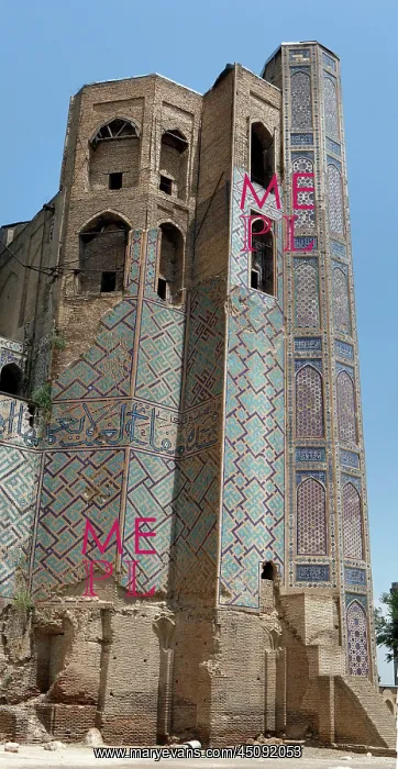 : Samarkand. Low angle view of the side of the gate of the main building : Samarkand. Low angle view of the side of the gate of the main building