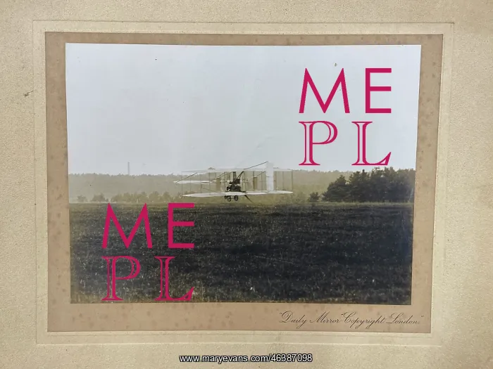 : Samuel Cody flying in his aircraft, Samuel Cody Archive : Samuel Cody flying in his aircraft, Samuel Cody Archive