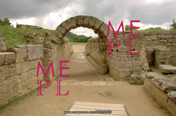 : Sanctuary of Olympia. Olympic stadium. The vaulted tunnel le : Sanctuary of Olympia. Olympic stadium. The vaulted tunnel le
