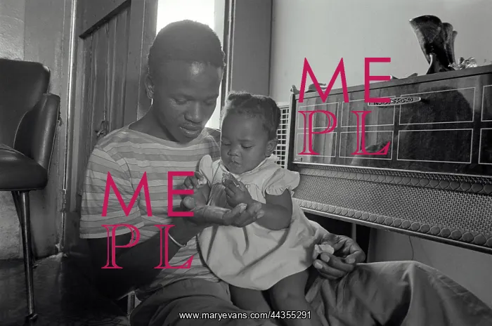 : Sandile Qwabe and daughter : Sandile Qwabe and daughter