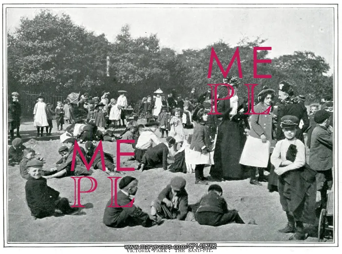  : Sandpit, Victoria Park, London
