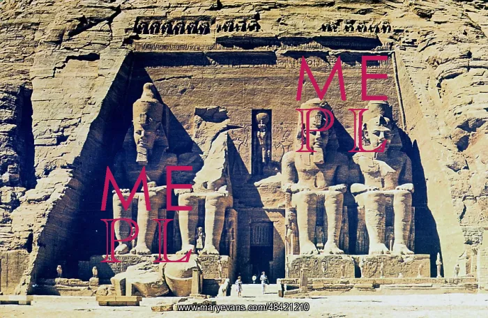 : Sandstone statues of Rameses (Ramses) II (ruled : Sandstone statues of Rameses (Ramses) II (ruled