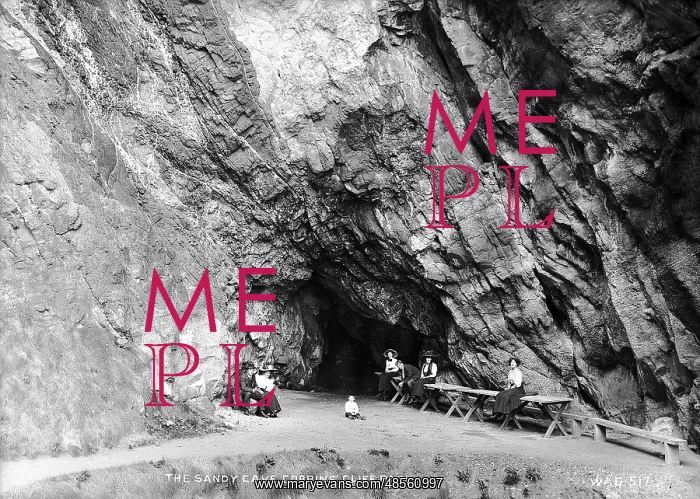 : The Sandy Cave, Gobbins Cliff Path : The Sandy Cave, Gobbins Cliff Path