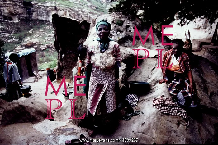  : Sangomas and trainees at Mount Moutse