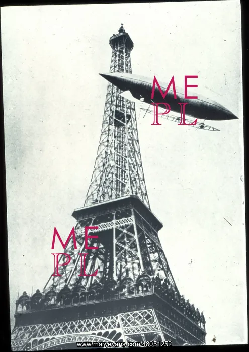 : Santos-Dumont Airship No6 rounding the Eiffel Tower : Santos-Dumont Airship No6 rounding the Eiffel Tower