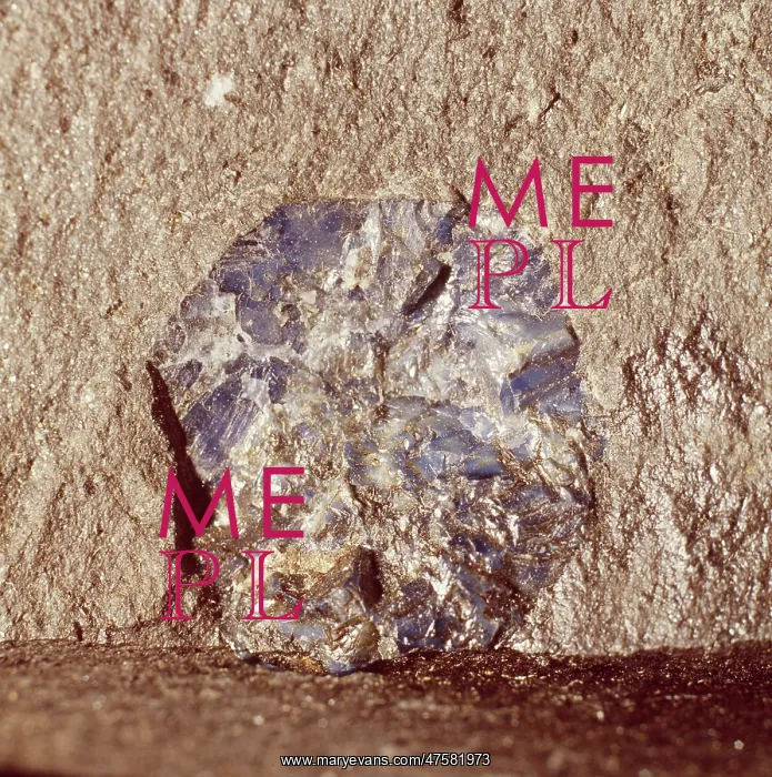  : Sapphire crystal