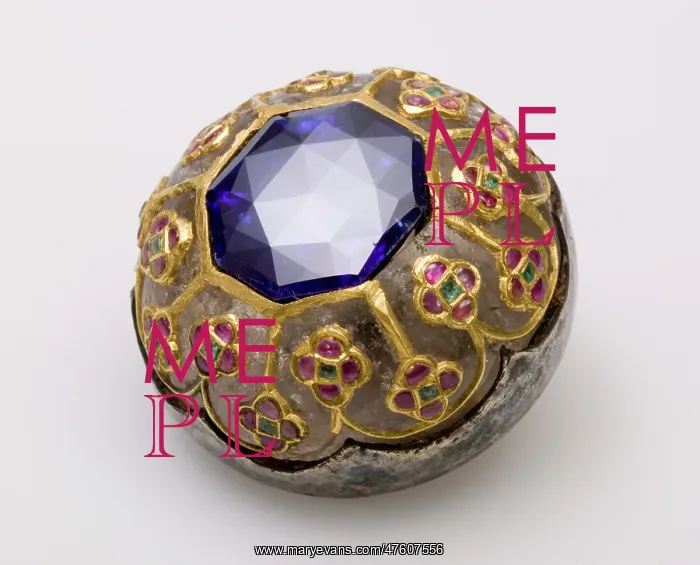: Sapphire turban button : Sapphire turban button