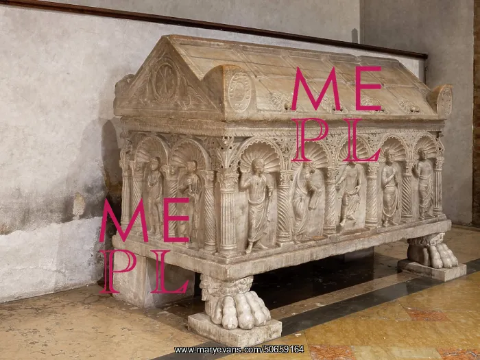 : Sarcophagus, Basilica di San Francesco, Ravenna, Italy : Sarcophagus, Basilica di San Francesco, Ravenna, Italy