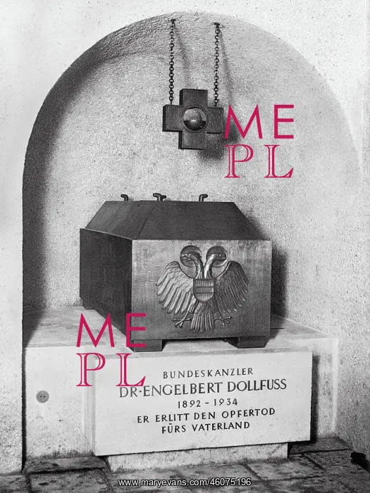 : The sarcophagus of Engelbert Dollfuss : The sarcophagus of Engelbert Dollfuss