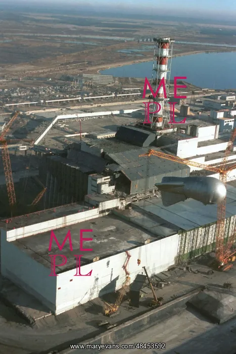 : Sarcophagus over Reactor 4 at Chernobyl Nuclear : Sarcophagus over Reactor 4 at Chernobyl Nuclear