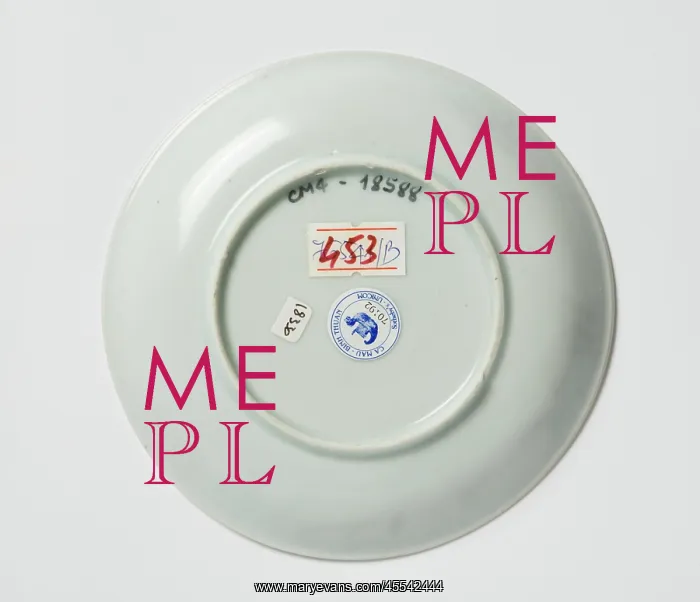 : Saucer, underside : Saucer, underside