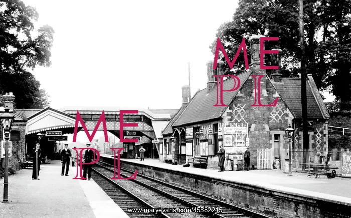  : Savernake, Forest Station 1907