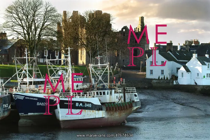 : Scallop dredgers, Kirkcudbright Harbour, SW Scotland : Scallop dredgers, Kirkcudbright Harbour, SW Scotland