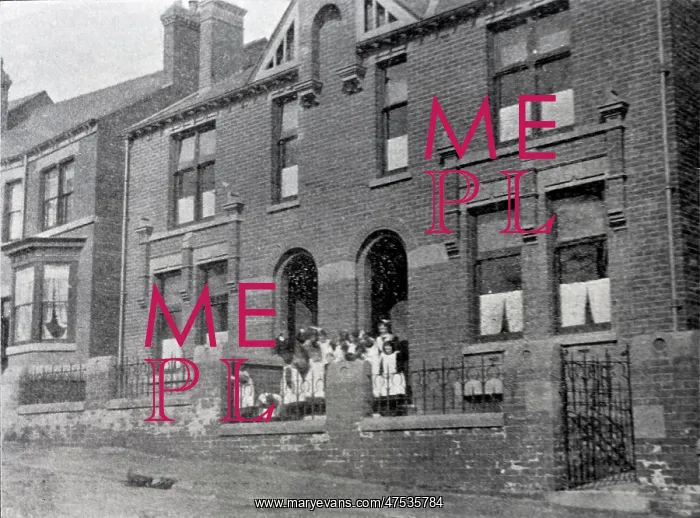 : Scattered homes, Scott Road, Sheffield : Scattered homes, Scott Road, Sheffield