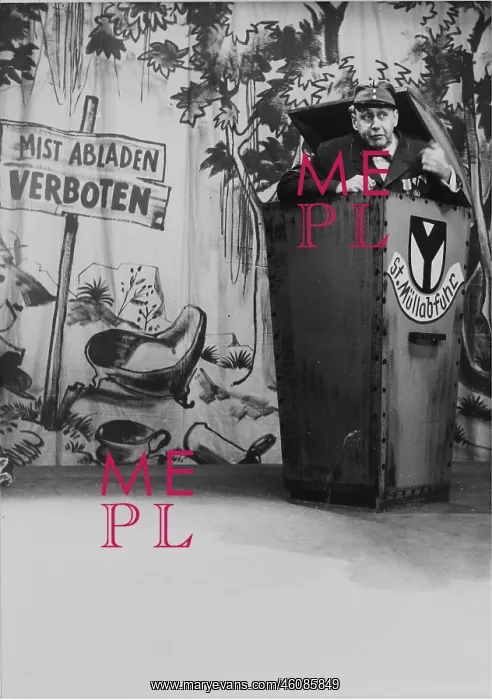 : Scene of the cabaret program Spiegel vorm Gsicht : Scene of the cabaret program Spiegel vorm Gsicht