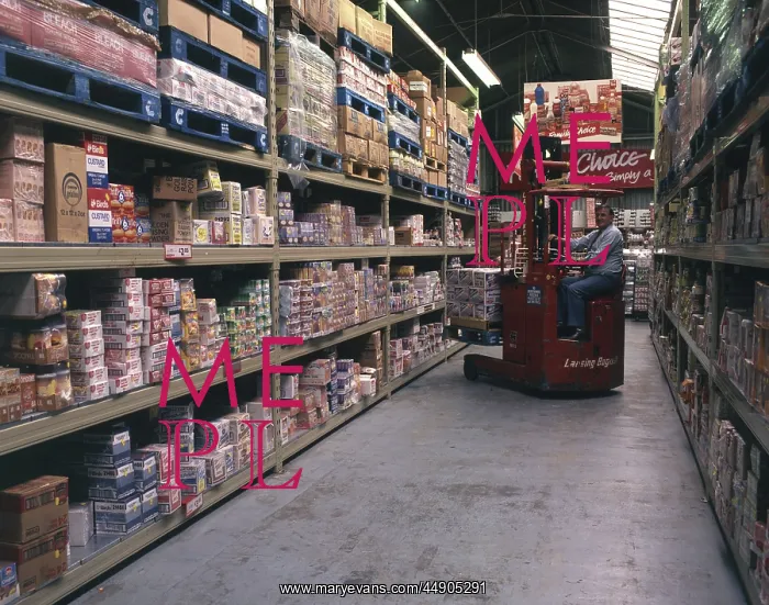 : Scene in a Cash and Carry warehouse : Scene in a Cash and Carry warehouse