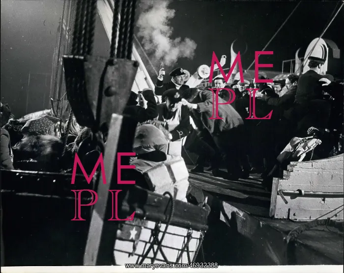 : Scene from A Night to Remember : Scene from A Night to Remember