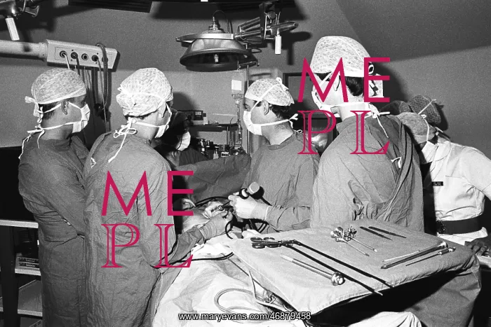  : Scene in an Operating Theatre