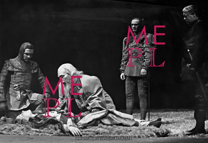 : Scene from Shakespeare's King Lear, 1940 : Scene from Shakespeare's King Lear, 1940