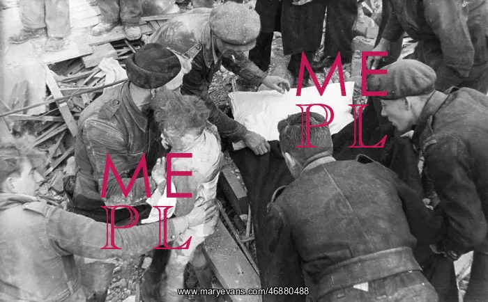 : Scene in Sherard Road, Eltham, WW2 : Scene in Sherard Road, Eltham, WW2