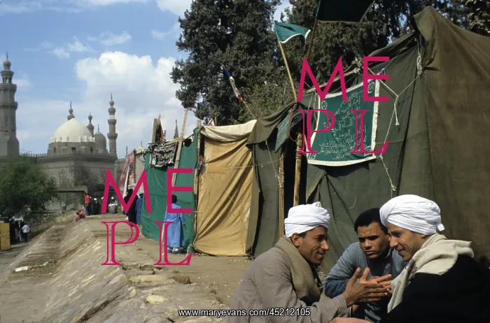 : Behind the scenes a religious celebration ? : Behind the scenes a religious celebration ?