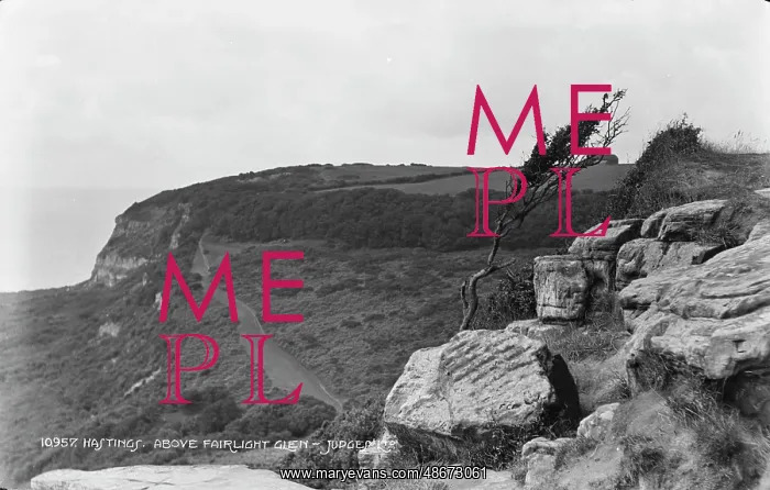 : Scenic View Above Fairlight Glen : Scenic View Above Fairlight Glen