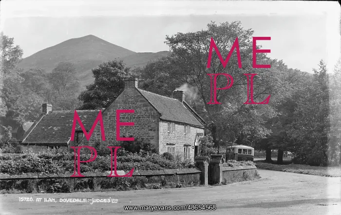 : Scenic View of Ilam, Dovedale : Scenic View of Ilam, Dovedale