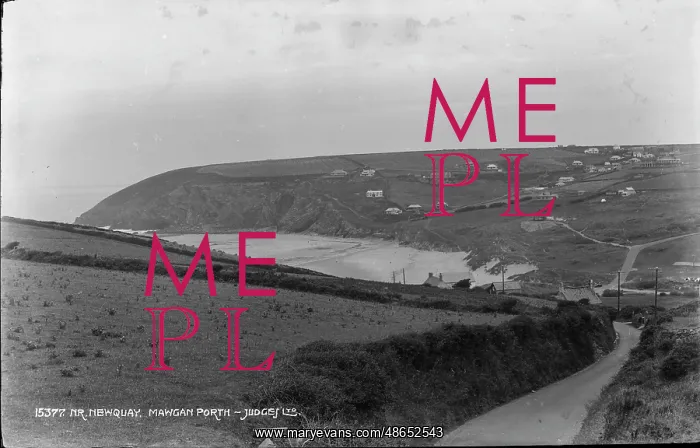 : Scenic View of Mawgan Porth : Scenic View of Mawgan Porth
