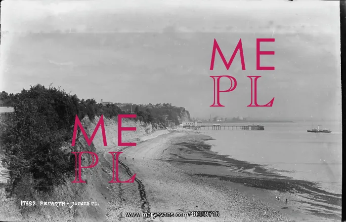 : Scenic View of Penarth Beach : Scenic View of Penarth Beach