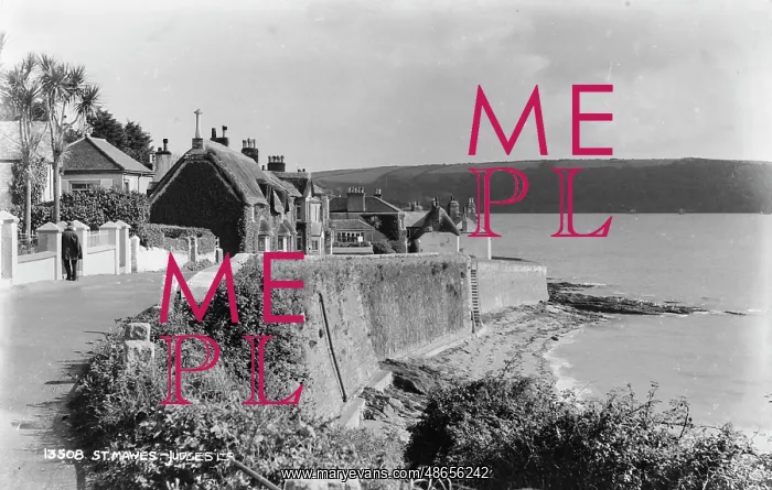 : Scenic View of St. Mawes : Scenic View of St. Mawes
