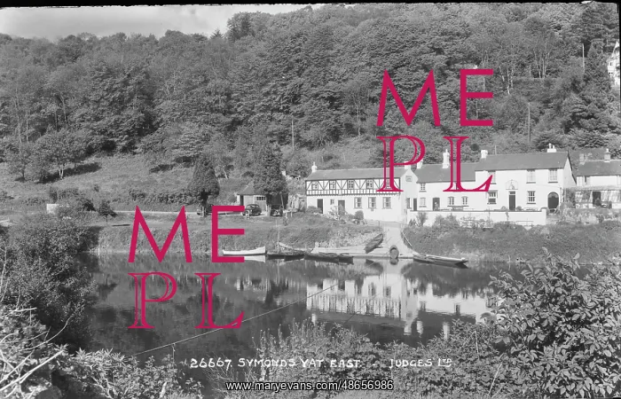 : Scenic View of Symonds Yat East : Scenic View of Symonds Yat East