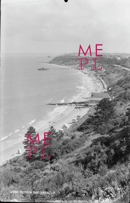  : Scenic View of Totland Bay