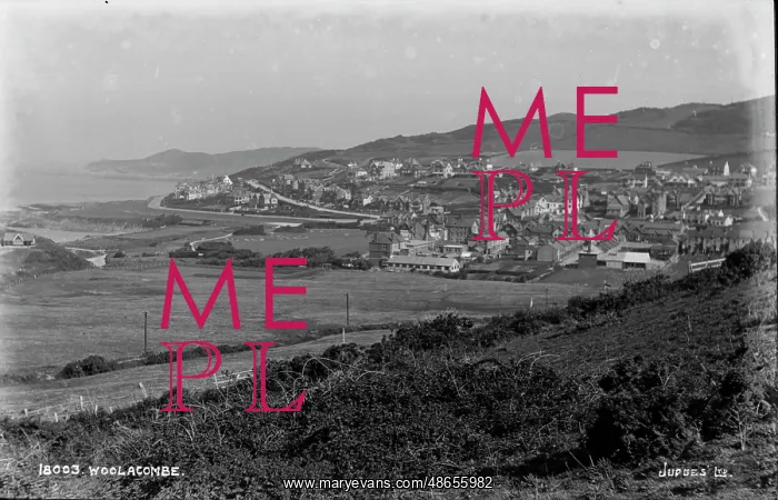 : A Scenic View of Woolacombe : A Scenic View of Woolacombe