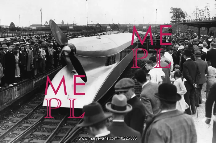 : Schienenzeppelin (rail zeppelin) in Germany, 1931