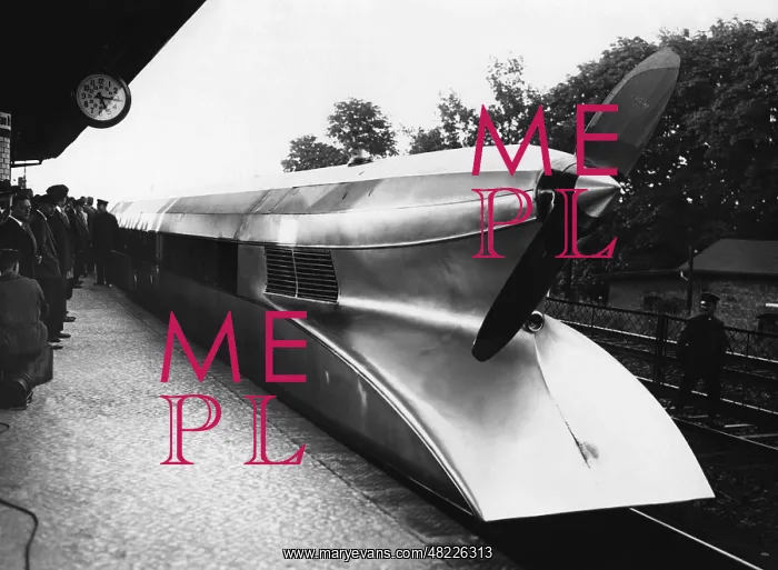 : Schienenzeppelin (rail zeppelin) in Germany, 1931 : Schienenzeppelin (rail zeppelin) in Germany, 1931