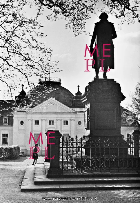 : Schiller monument in Marbach, 1934 : Schiller monument in Marbach, 1934