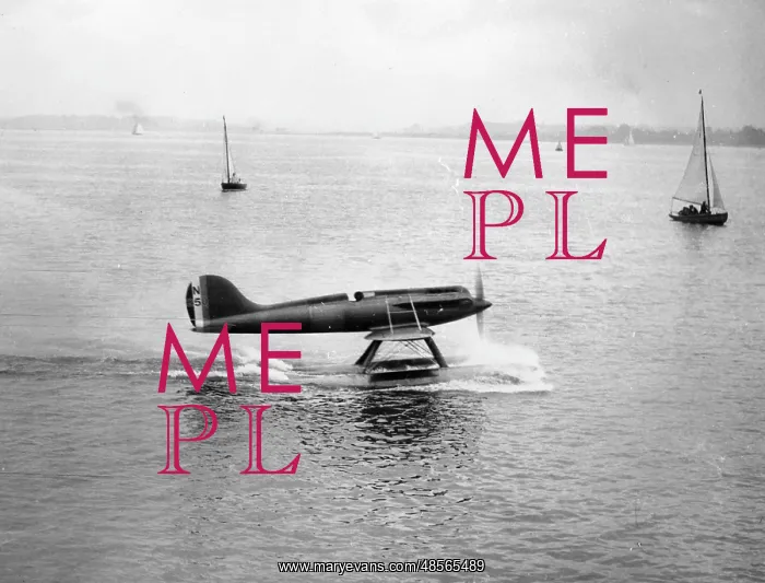 : The Schneider Trophy 1929 - Calshot Spit, England : The Schneider Trophy 1929 - Calshot Spit, England