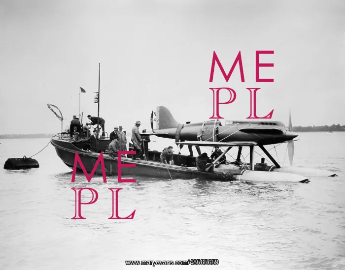 : The Schneider Trophy 1929 - Calshot Spit, England : The Schneider Trophy 1929 - Calshot Spit, England
