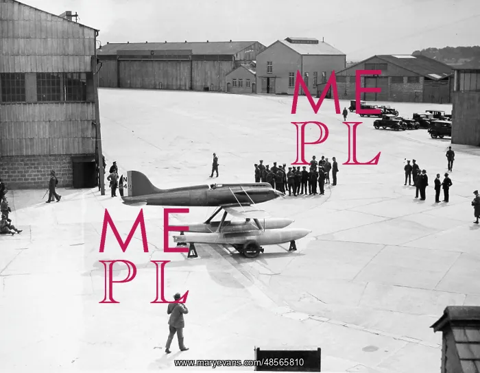 : The Schneider Trophy 1929 - Calshot Spit, England : The Schneider Trophy 1929 - Calshot Spit, England