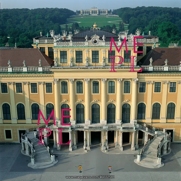 : Schoenbrunn castle : Schoenbrunn castle