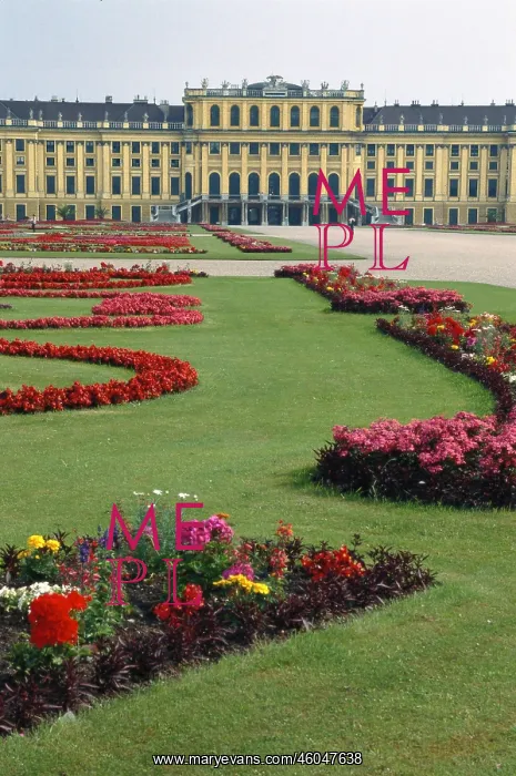 : Schoenbrunn palace : Schoenbrunn palace