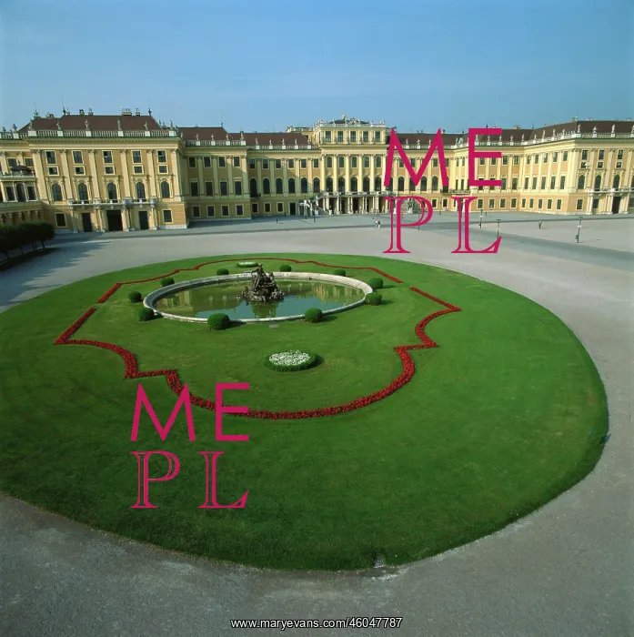 : Schoenbrunn palace : Schoenbrunn palace