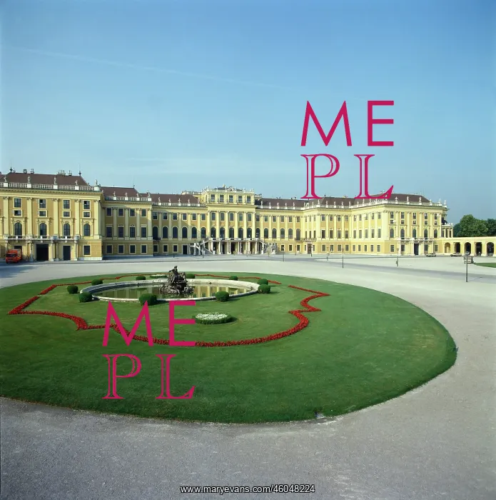 : Schoenbrunn Palace : Schoenbrunn Palace