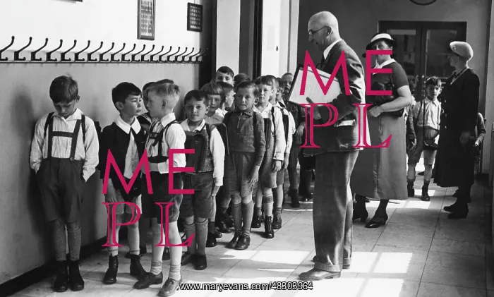 : School beginners, 1930-1932 : School beginners, 1930-1932
