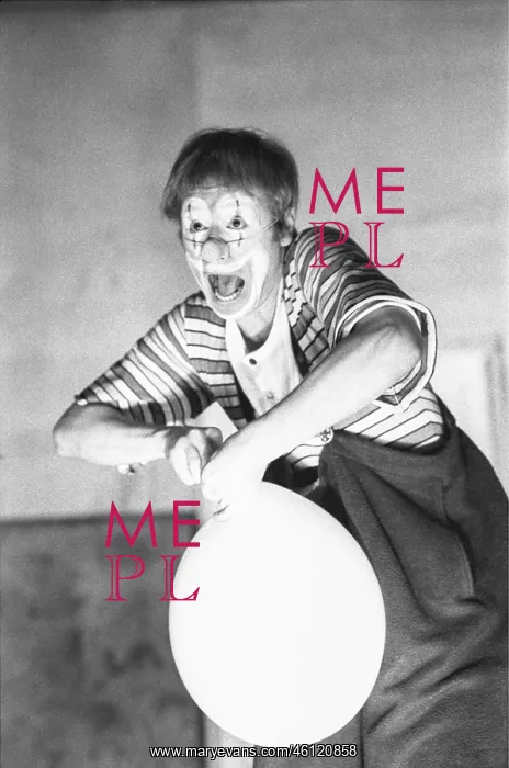 : School with clowns : School with clowns