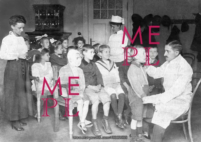 : School dental clinic, 1919 : School dental clinic, 1919