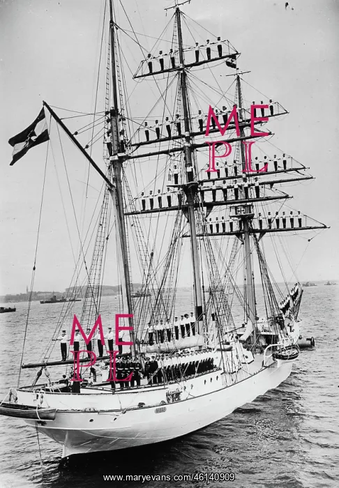 : The school sailing ship NIOBE of the : The school sailing ship NIOBE of the