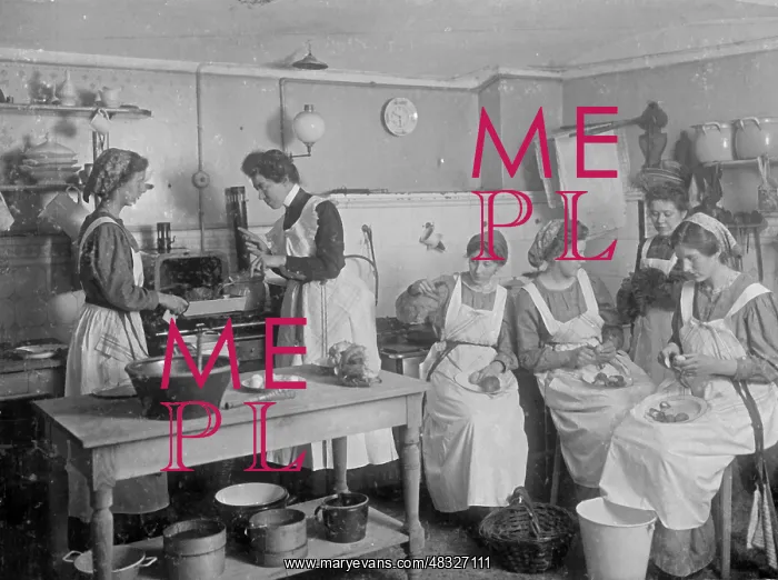 : School for women, 1911 : School for women, 1911