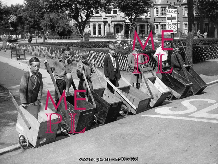: Schoolboys with soap boxes : Schoolboys with soap boxes