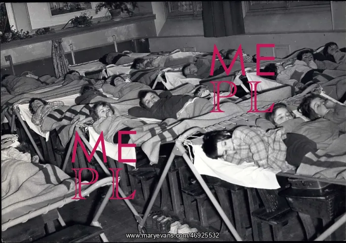 : Schoolchildren have siesta after lunch, Paris : Schoolchildren have siesta after lunch, Paris